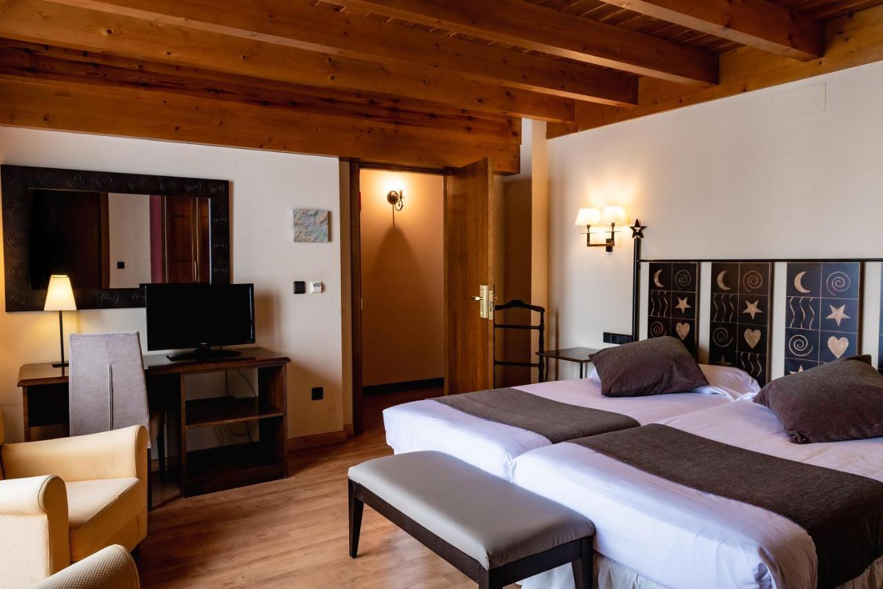Hotel Valle De Izas Sallent de Gállego Εξωτερικό φωτογραφία
